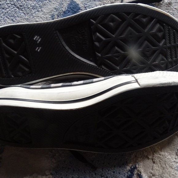 CONVERSE ALL STAR LOW TOPS SIZE 8.5 - Picture 5 of 5